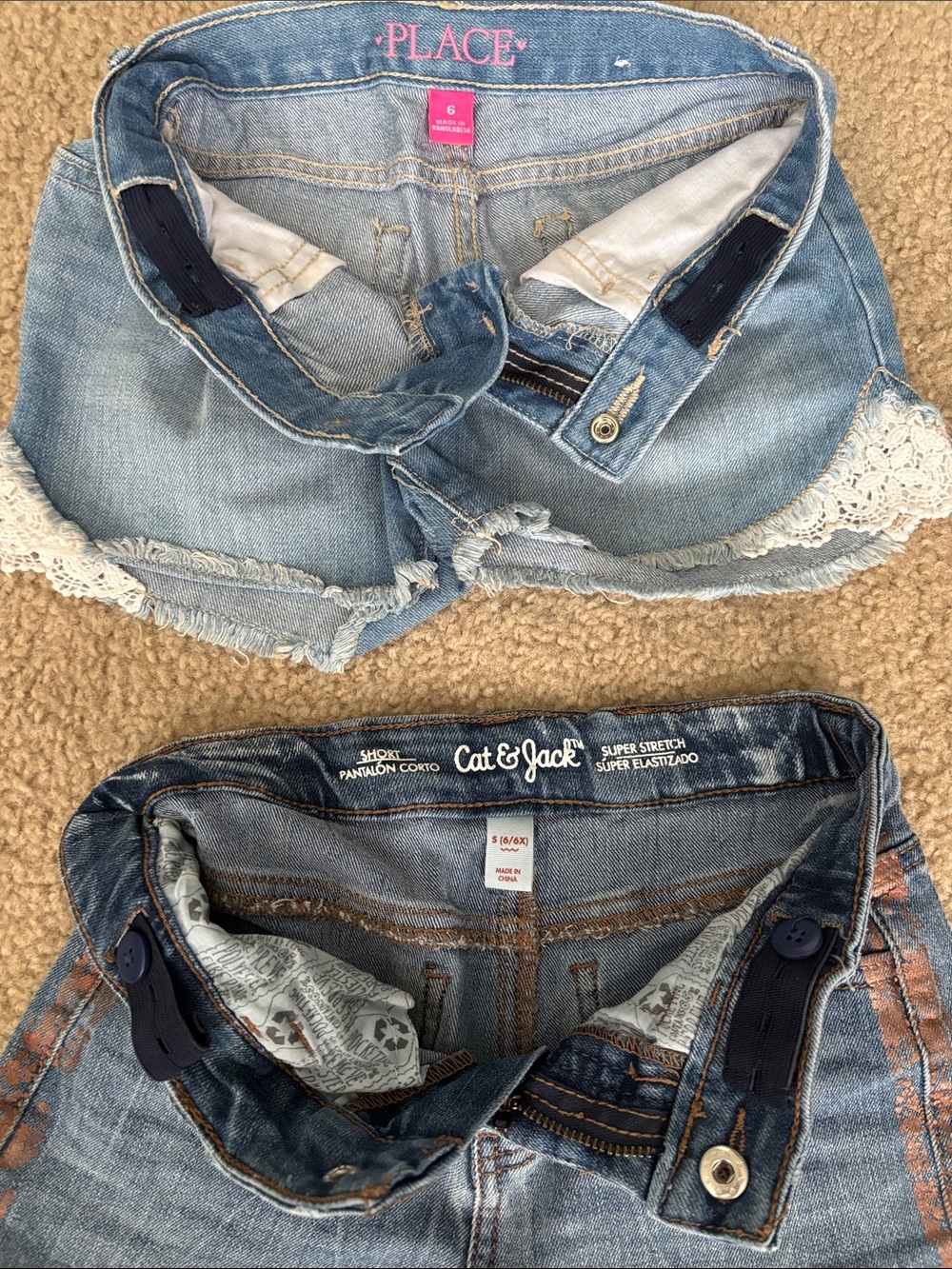 Bundle of 6 Girls Denim Jean Shorts - Size 6 - H&M, Children’s Place, Old Navy - Picture 4 of 10